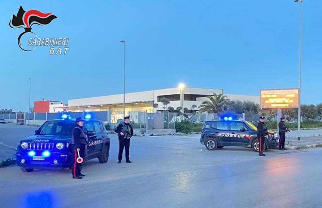 cronaca tri carabinieri controlli
