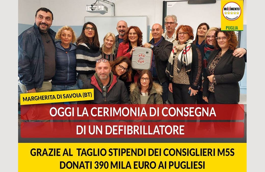 Margherita, consegnato il defibrillatore acquistato grazie al taglio stipendi dei consiglieri regionali M5S