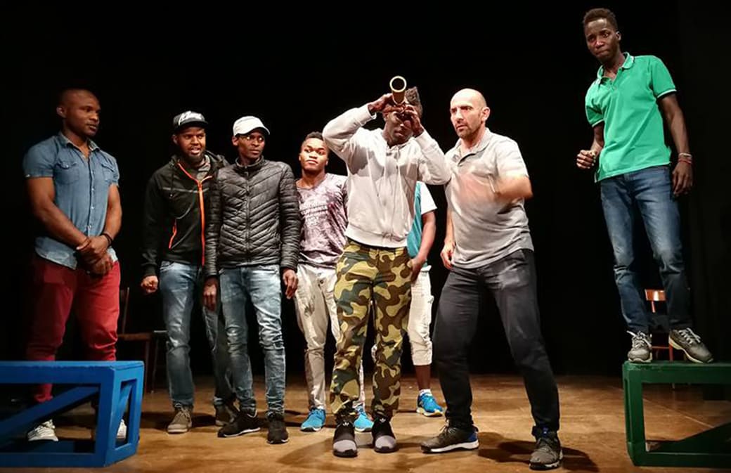 Immigrati in scena per rivendicare la loro appartenenza all’umanità. ‘L’Isola’ a Trinitapoli, mercoledì 18 luglio