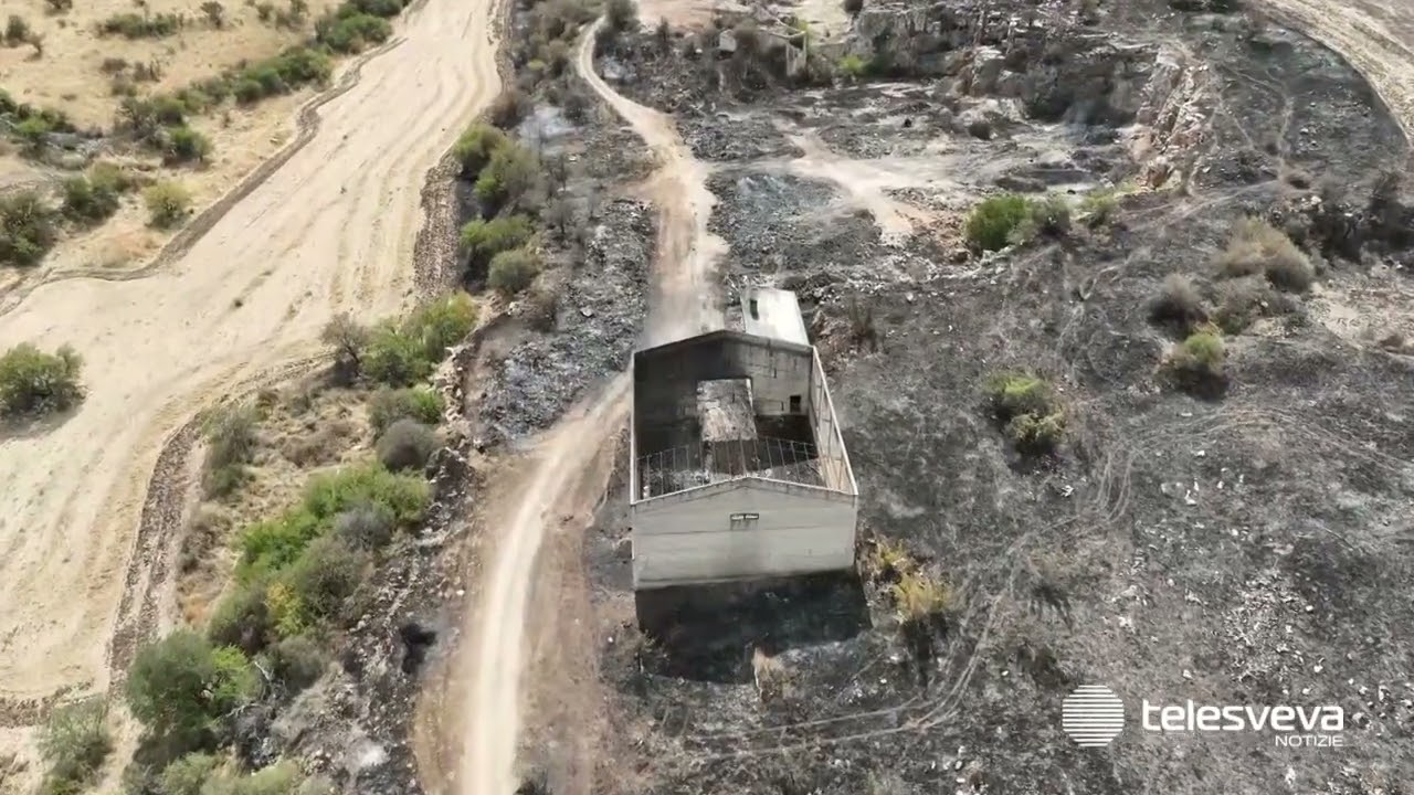 Minervino, rifiuti in fiamme in due cavità: danno ambientale incalcolabile