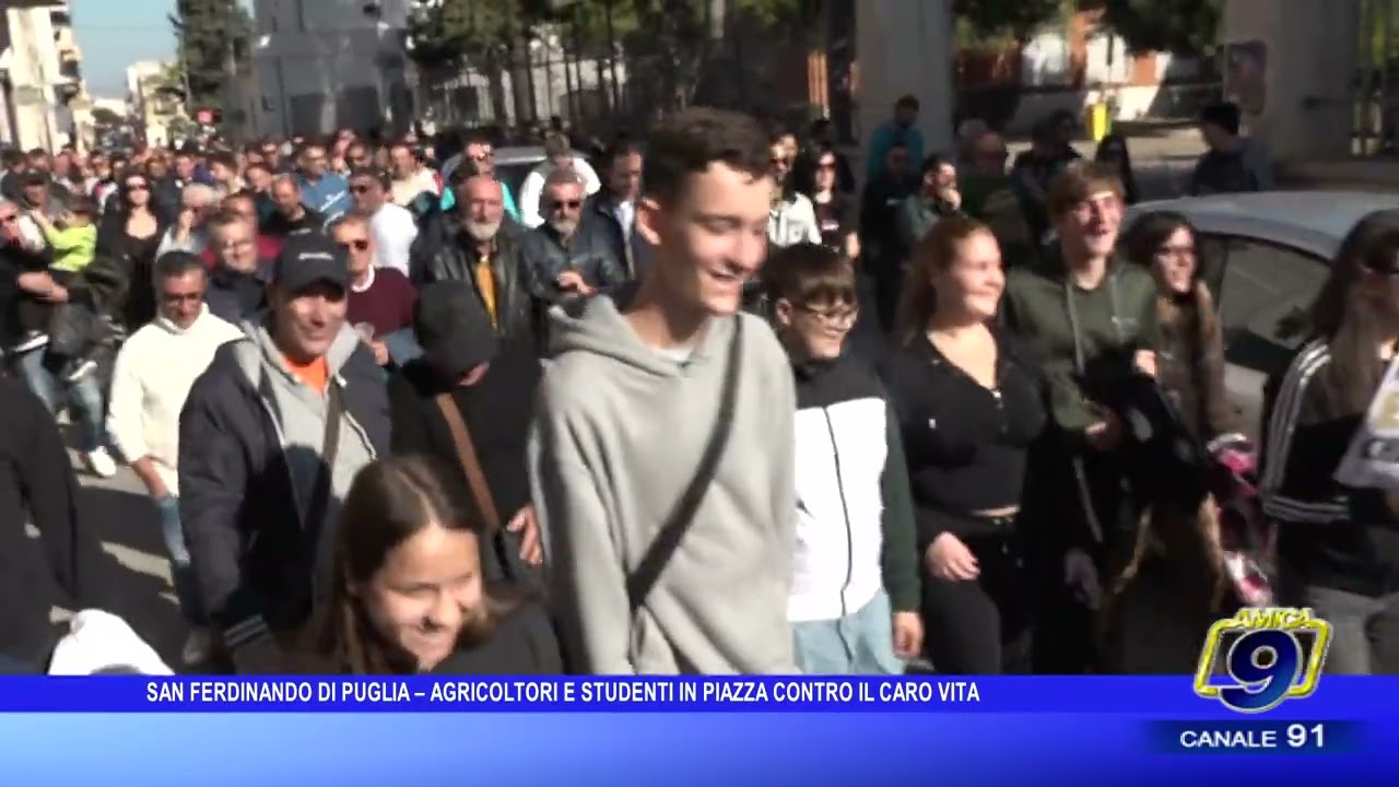 San Ferdinando di Puglia, agricoltori e studenti in piazza contro il caro vita